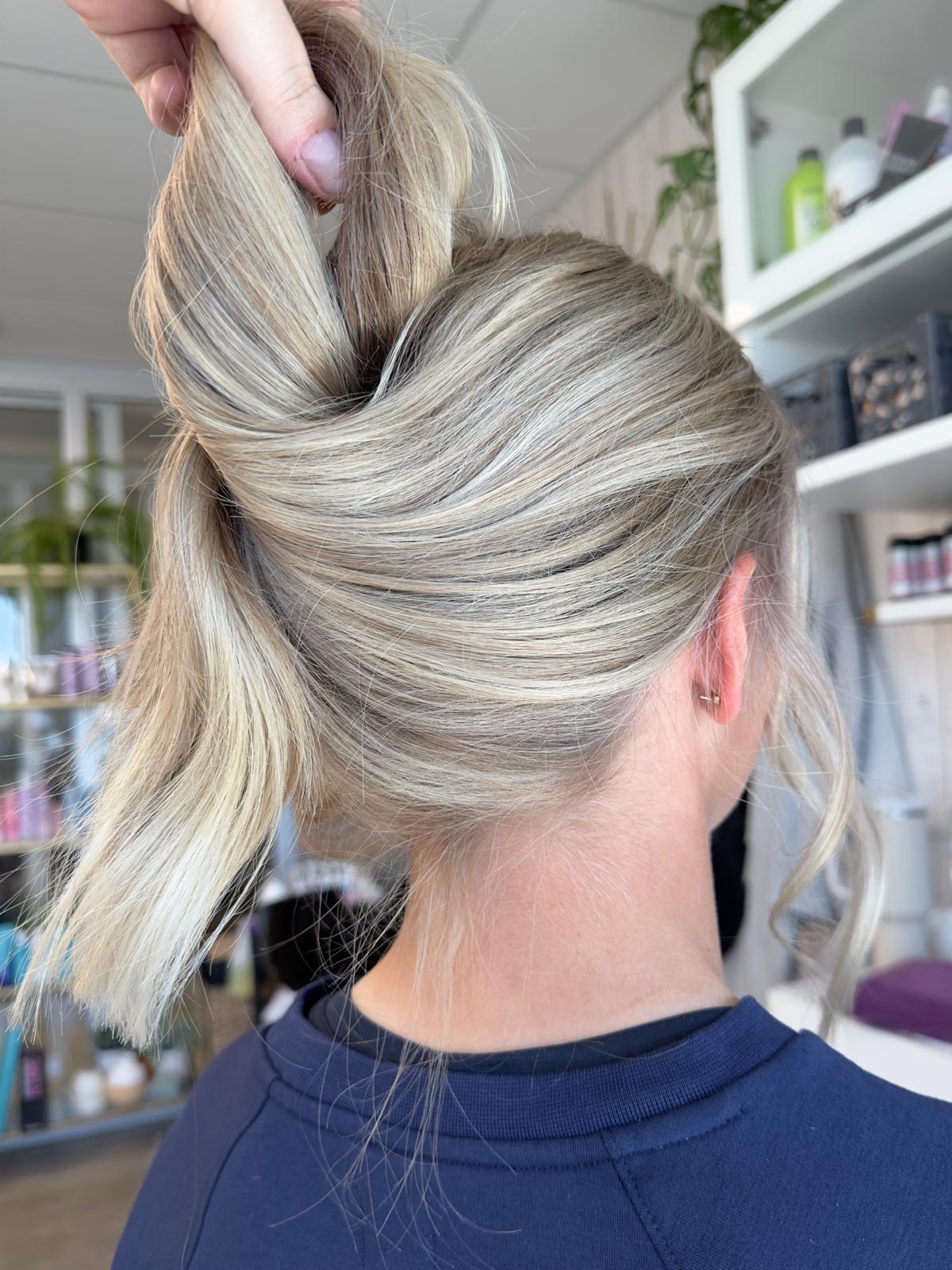 Bright Blondes & Scalp Foils
