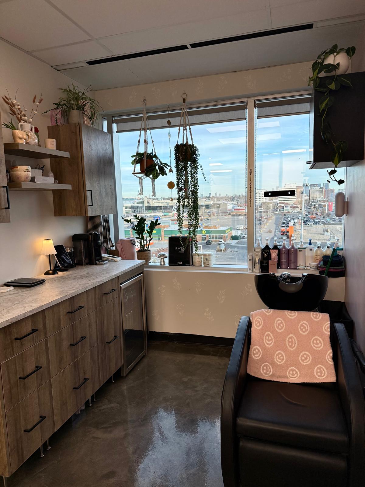 Studio Tour — thedumbblonde